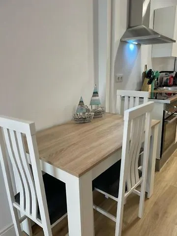 Apartamentos Andasol شيبيونا شقة